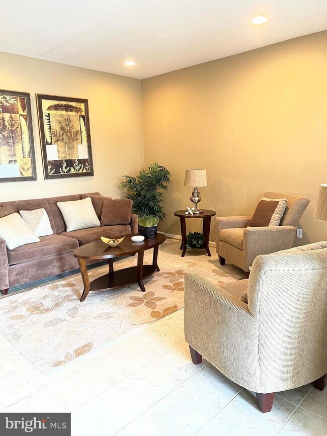 Foto del edificio - 401 Seaway Ln