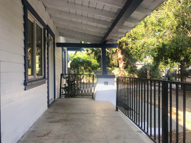 Building Photo - 14351 Valerio St