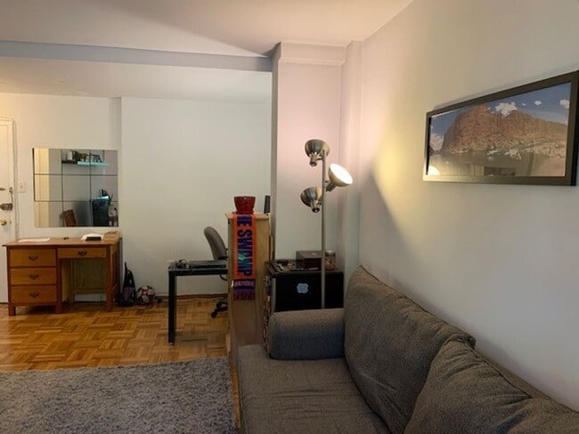 Photo - 4000 Tunlaw Rd NW #430 House