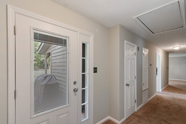Building Photo - 4410 Goshen Lake Dr S