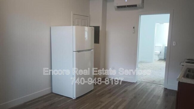 Foto del edificio - 325 Hudson Ave