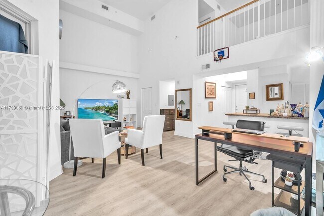 Building Photo - 1830 Radius Dr