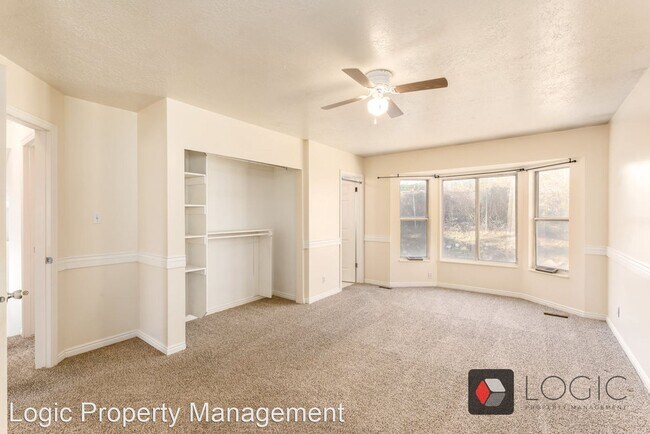 Building Photo - 5 br, 3.5 bath House - 6172 S Eagle Nest Dr