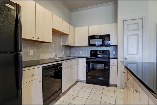 Foto del edificio - 1441 East St