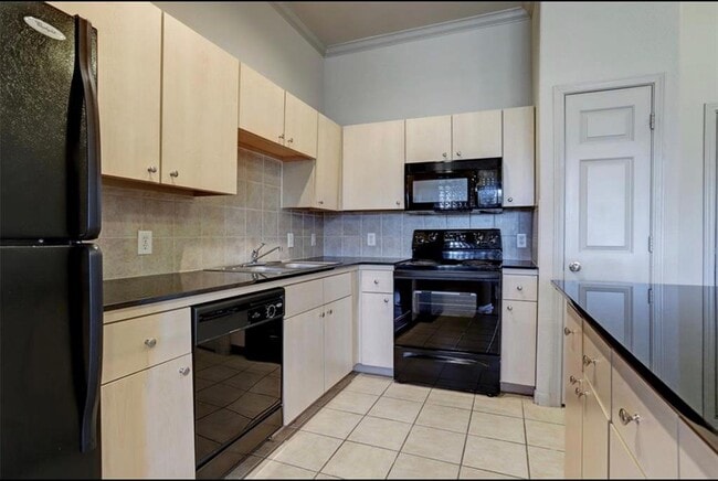 Building Photo - 1441 East St