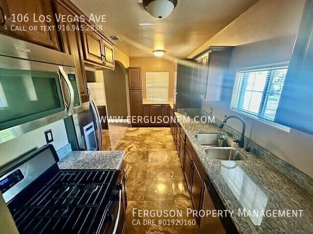 Building Photo - 106 Los Vegas Ave