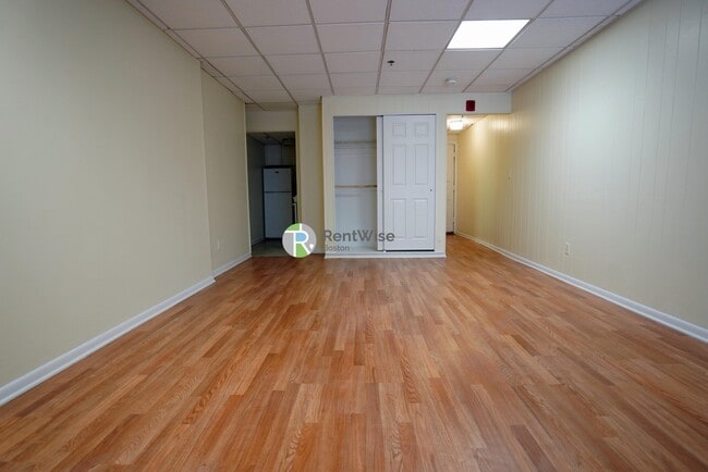 Photo - 62 Boylston St Apartment