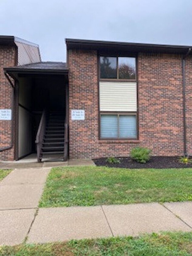 Foto principal - COMING SOON! 1 Bedroom Apartment in Butler!!!