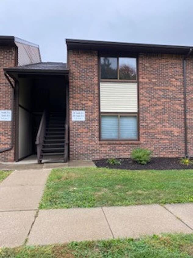 Primary Photo - COMING SOON! 1 Bedroom Apartment in Butler!!!