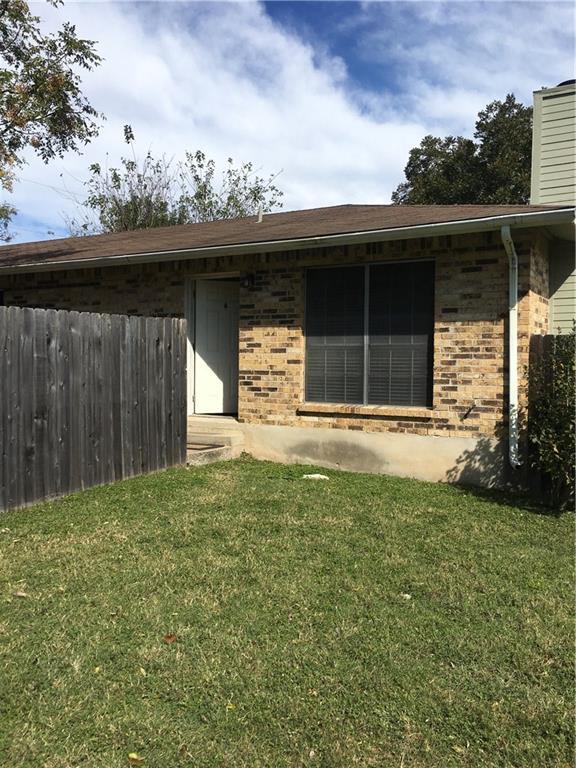 Building Photo - 2200 Granberry Dr
