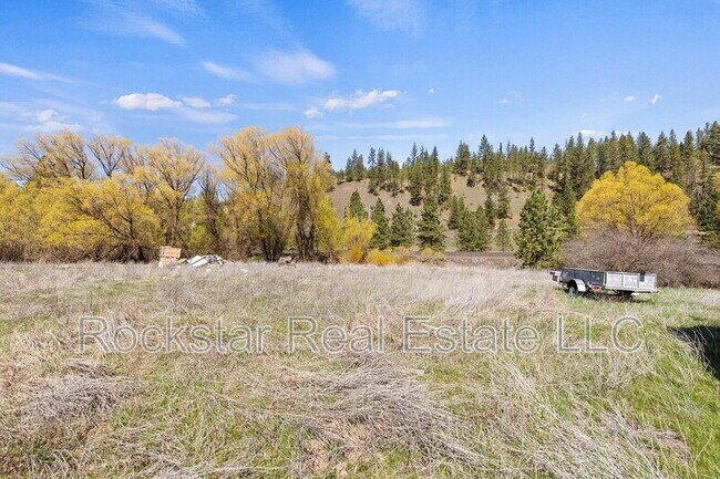 Building Photo - 9322 S Spokane St