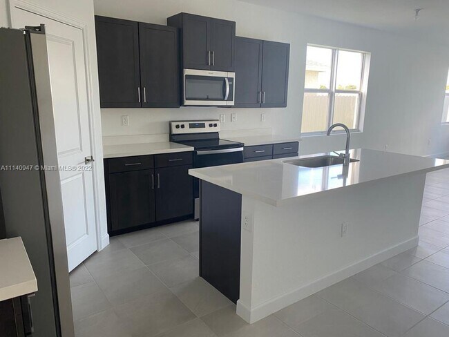 Foto del edificio - 27034 SW 132nd Ct