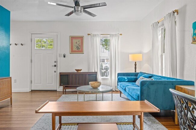 Foto del edificio - 1167 Ridgeway Dr