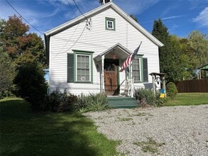 Building Photo - 135 Rudd Pond Rd