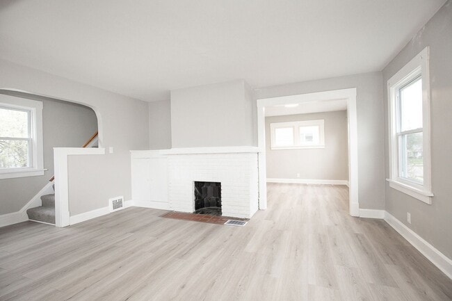 Foto del edificio - 3-BED, 1 BATH BEAUTIFUL SINGLE- FAMILY HOME IN MAPLE HEIGHTS!