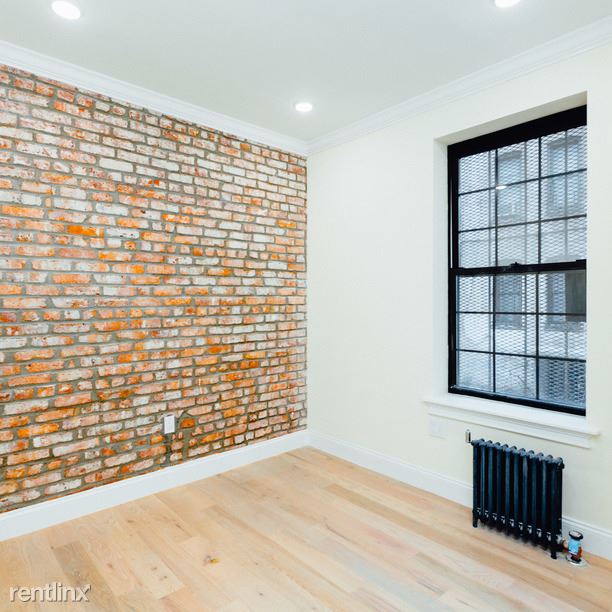 Building Photo - 920 Bushwick Ave