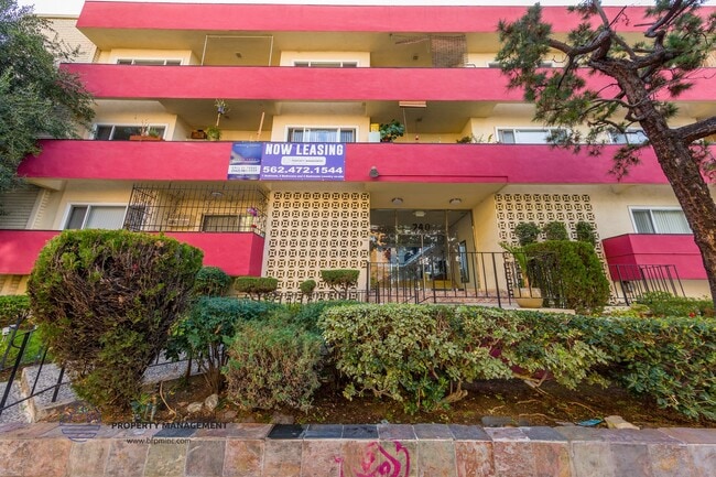 Photo - 740 S St Andrews Pl Apartment