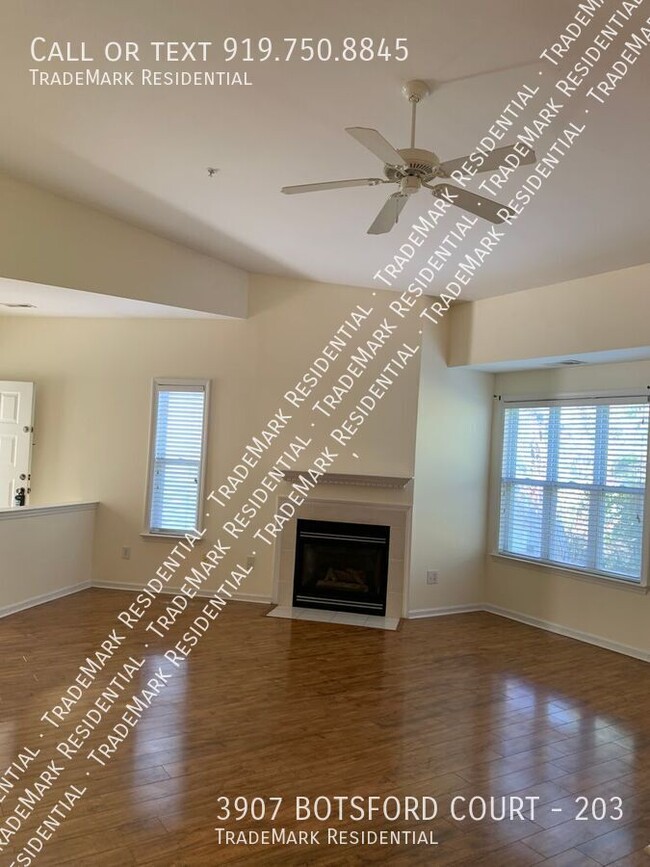 Building Photo - 2 Bedroom 2 Bath Condo on Botsford Court A...