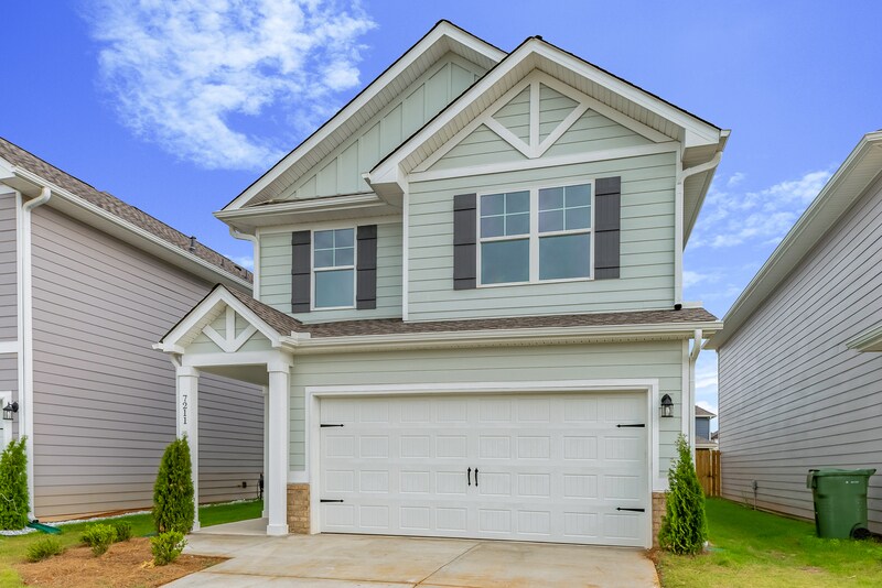 Foto principal - 7211 Berrywood Ct NW