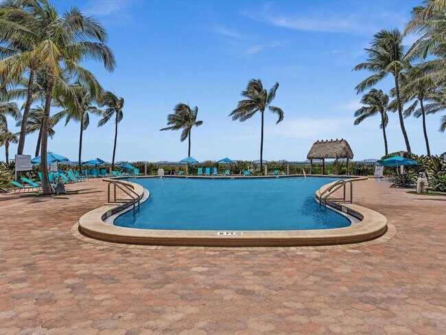 Building Photo - 3901 S Ocean Dr