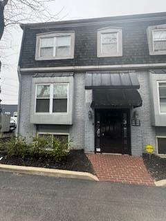 Primary Photo - 125 Forest Ave