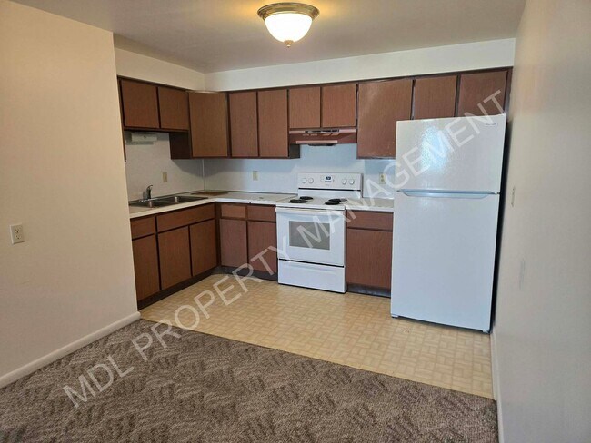 Foto del edificio - 121 N Woodbridge St