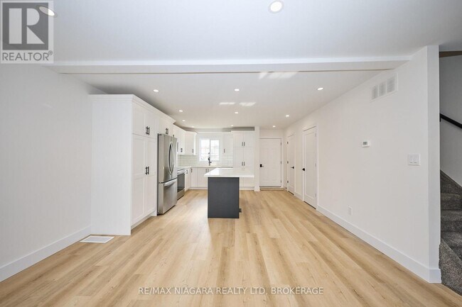 Photo du bâtiment - 8141 Coventry Rd