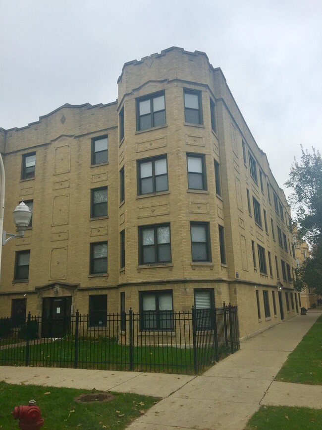 2239 W Rosemont Ave Unit 1F, Chicago, IL 60659 - Condo for