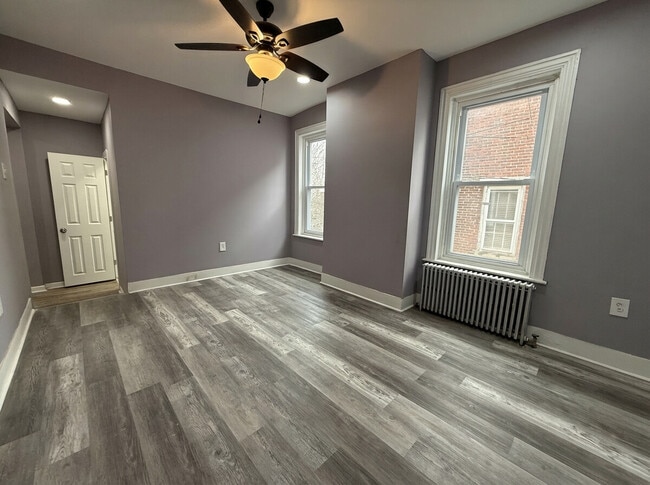 Building Photo - 347 Kerlin St