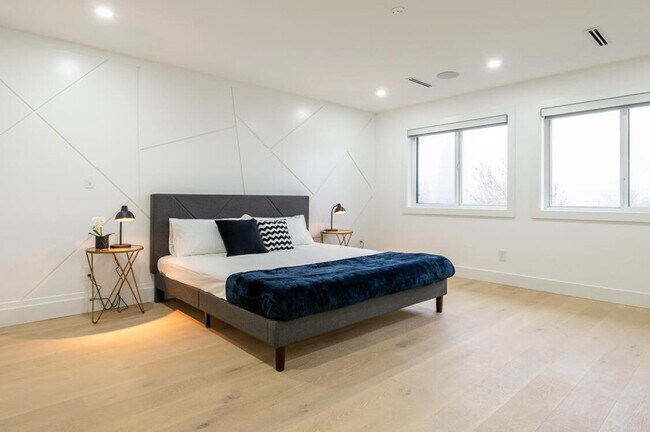 Photo du bâtiment - 11590 80 Avenue-SI ID1263549P