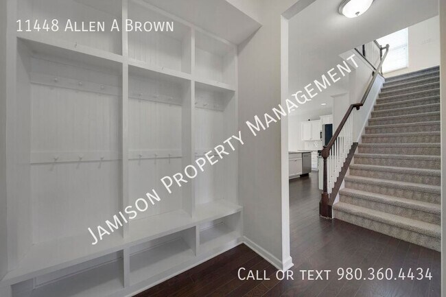 Foto del edificio - 11448 Allen A Brown Rd