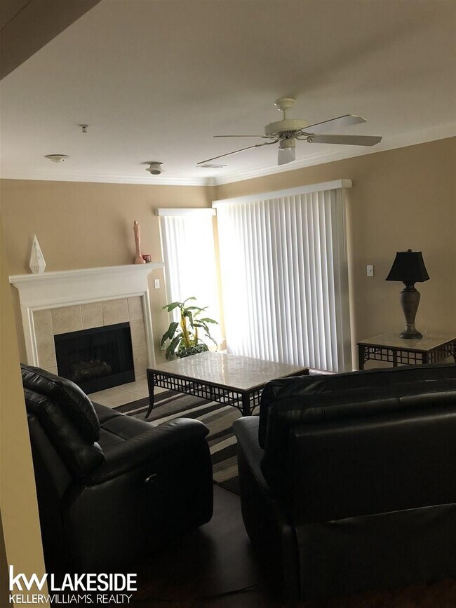 Foto del edificio - 21904 Hartford Way