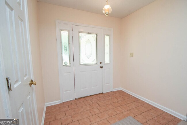 Building Photo - 290 Weatherly Dr