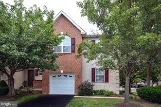 Building Photo - 107 Riverside Dr