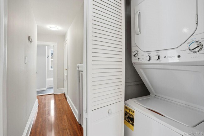 Foto del edificio - 123 S Broadway