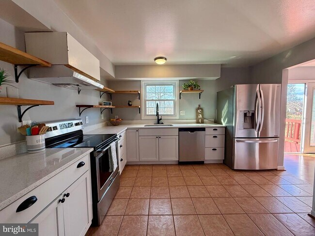 Foto del edificio - 19560 Smith Cir