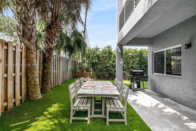 Photo - 1123 NE 23rd Terrace Townhome