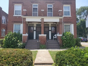 Building Photo - 1728 Saint Louis Ave