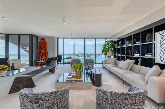 Building Photo - 1000 Biscayne Blvd