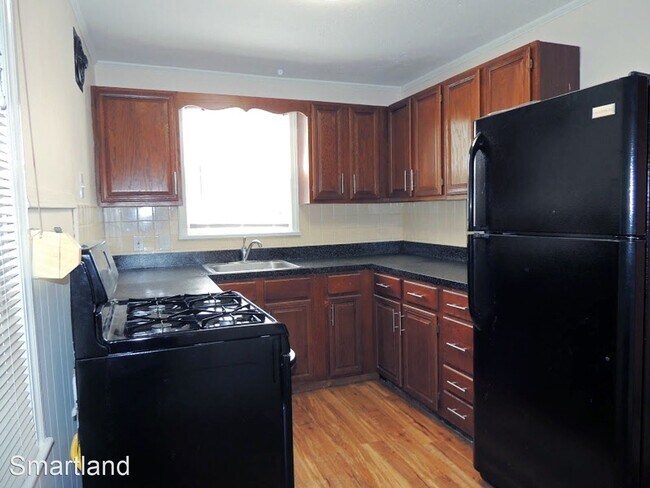 Building Photo - 4 br, 1.5 bath House - 1473 S. Noble Road