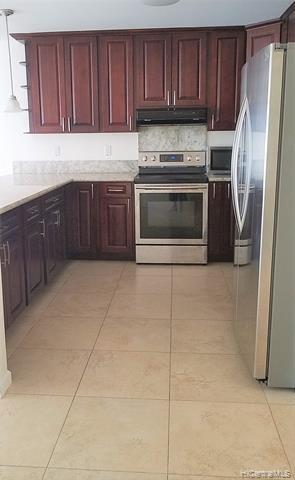 Building Photo - 2062 Makanani Dr