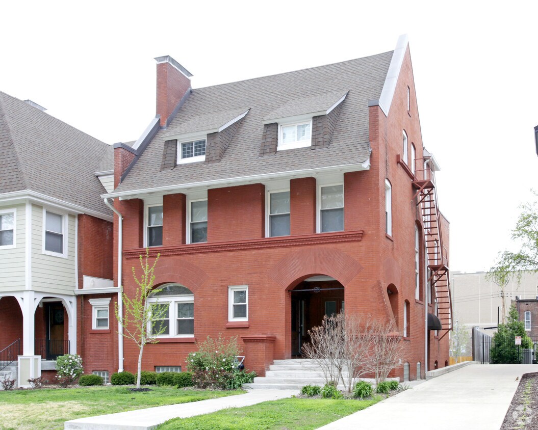 Foto principal - 3727 Westminster Pl