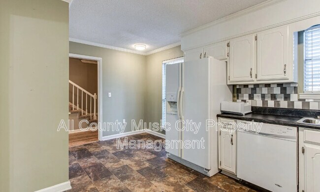 Foto del edificio - 755 E Northfield Blvd