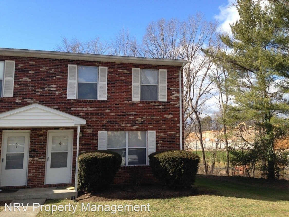 Primary Photo - 4 br, 2 bath House - 347 Pheasant Run