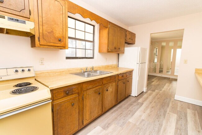 Photo - 5102 TN-58 Apartment