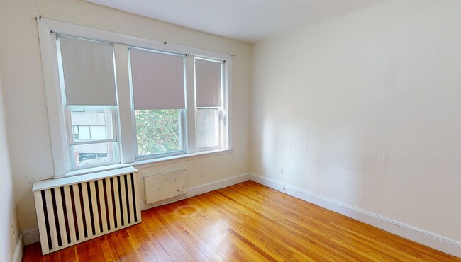 Foto del edificio - 9/1 - No Fee! Washington Sq 2BR/2BA, heat/hot water inc!