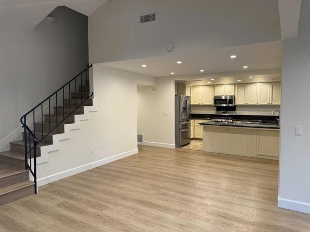 Foto del edificio - 2471 Nielsen St