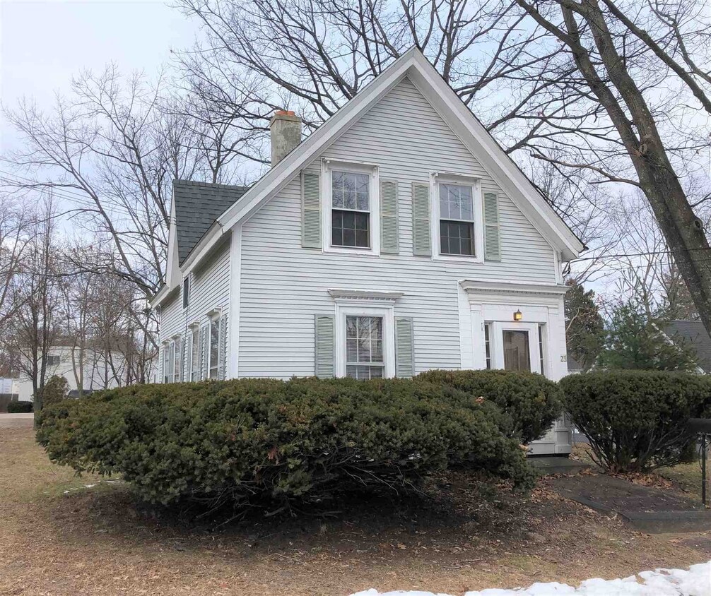 Primary Photo - 23 Garfield St