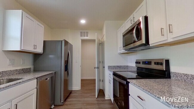 Building Photo - 820 Smokey Ridge Rd