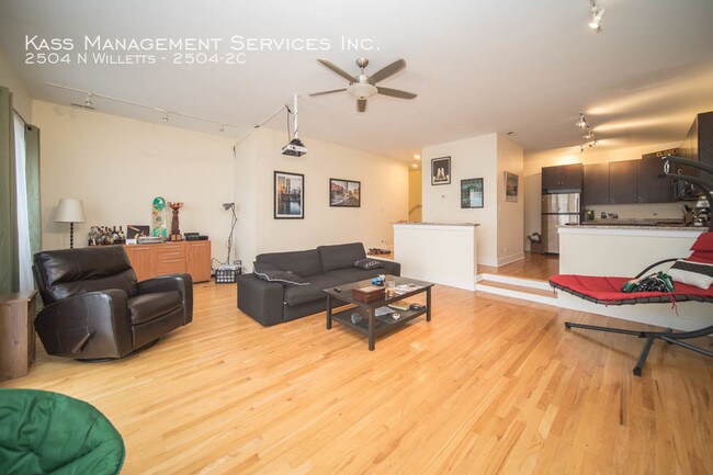 Foto del edificio - 2504 N Willetts Ct